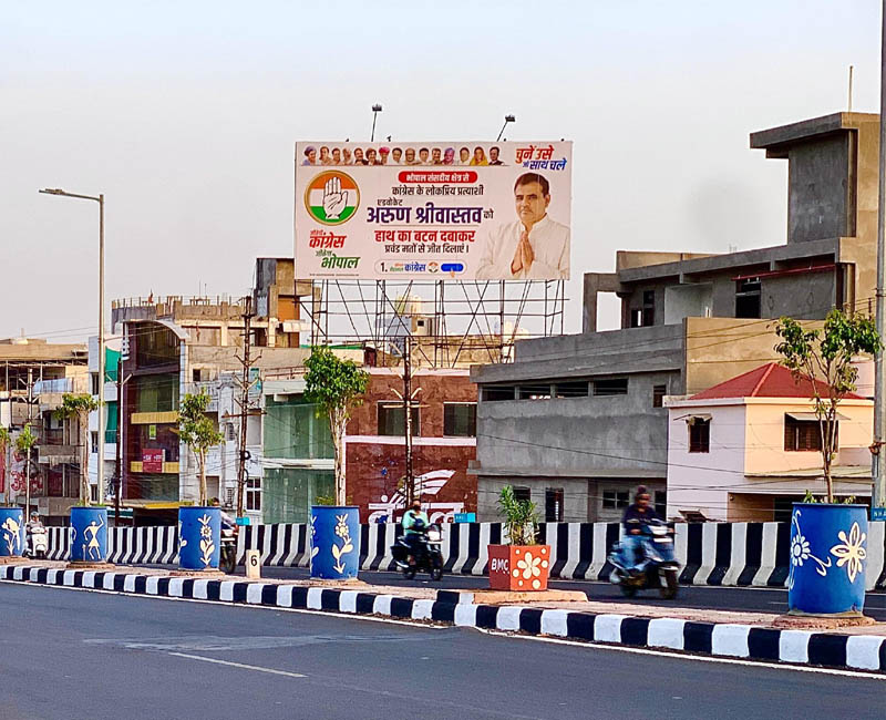 Outdoor advertising in Bhopal